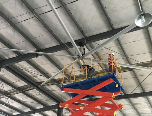 좋은 가격 5.4M 18ft 알루미늄 합금 블레이드 내부 차고 대형 HVLS 팬 온라인으로